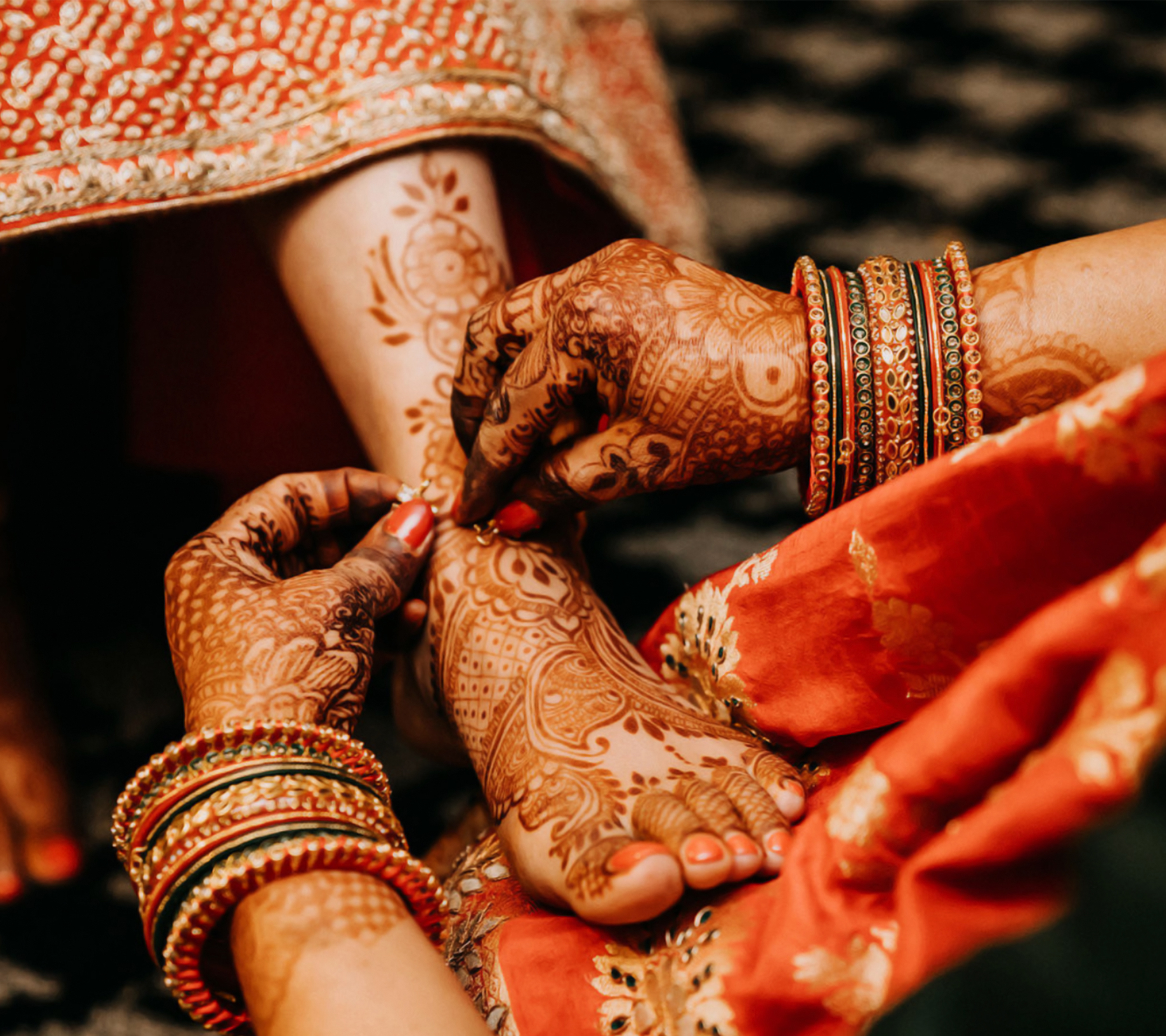 10 Minimal Mehendi Designs for Feet to Adorn Your Bridal Look