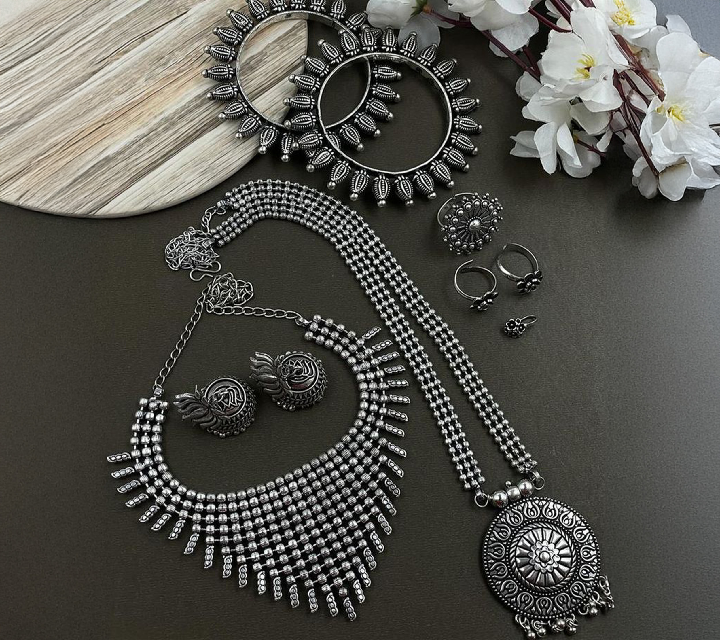 Types of Oxidised Jewellery Sets to Pair With Indian Wear