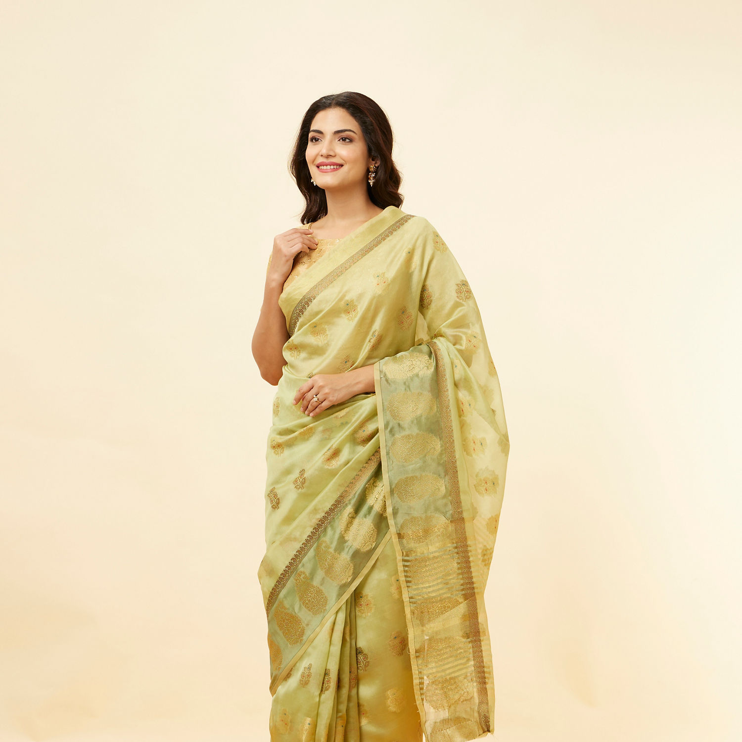 Convert Old Saree Into Fancy Kurti|पुरानी Saree से बनाए Fancy कुरती | New  model dress, Fancy kurti, Fancy blouse designs