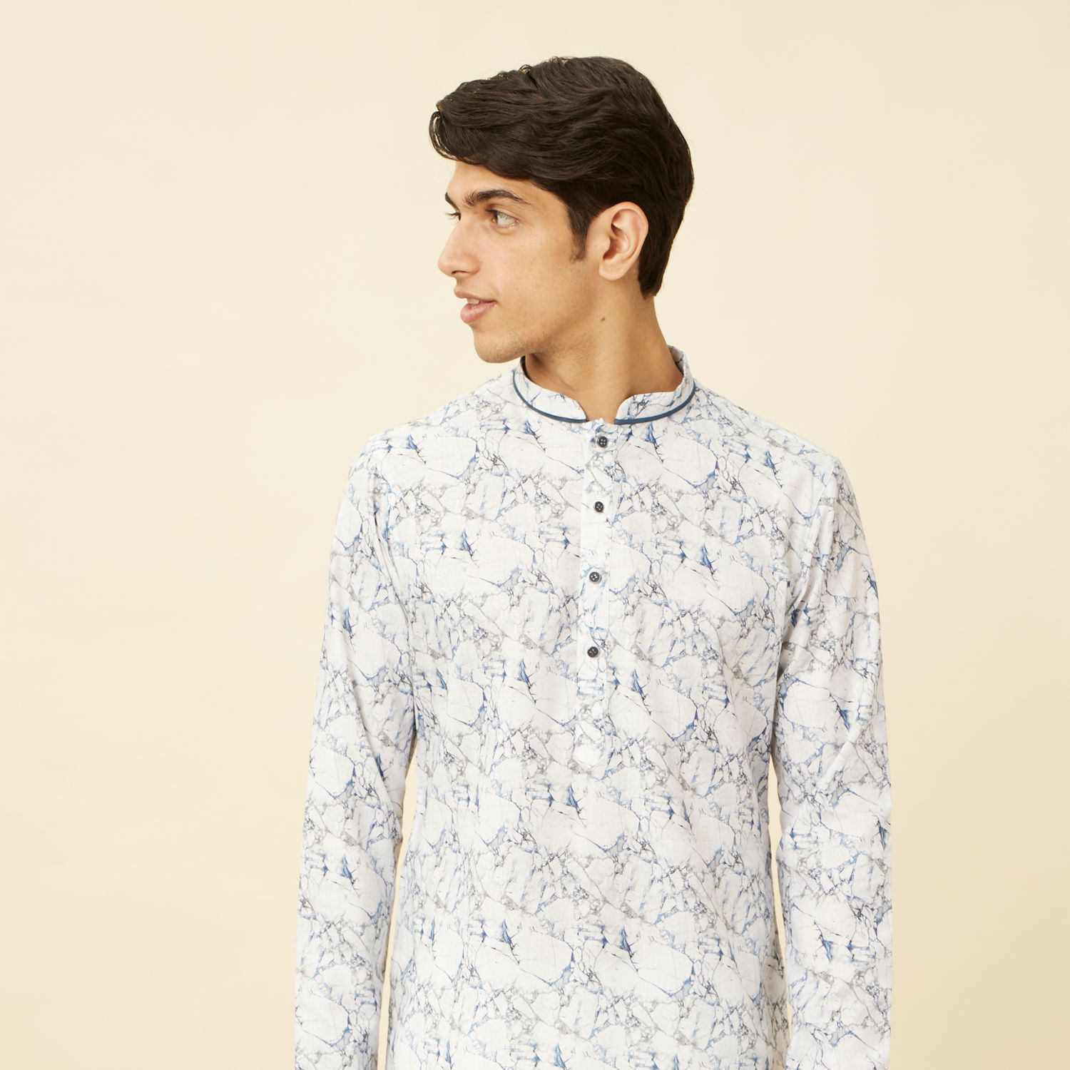 Men's Silk Blend Kurta And Pyjama With Black Polka Nehru Jacket – vastramay