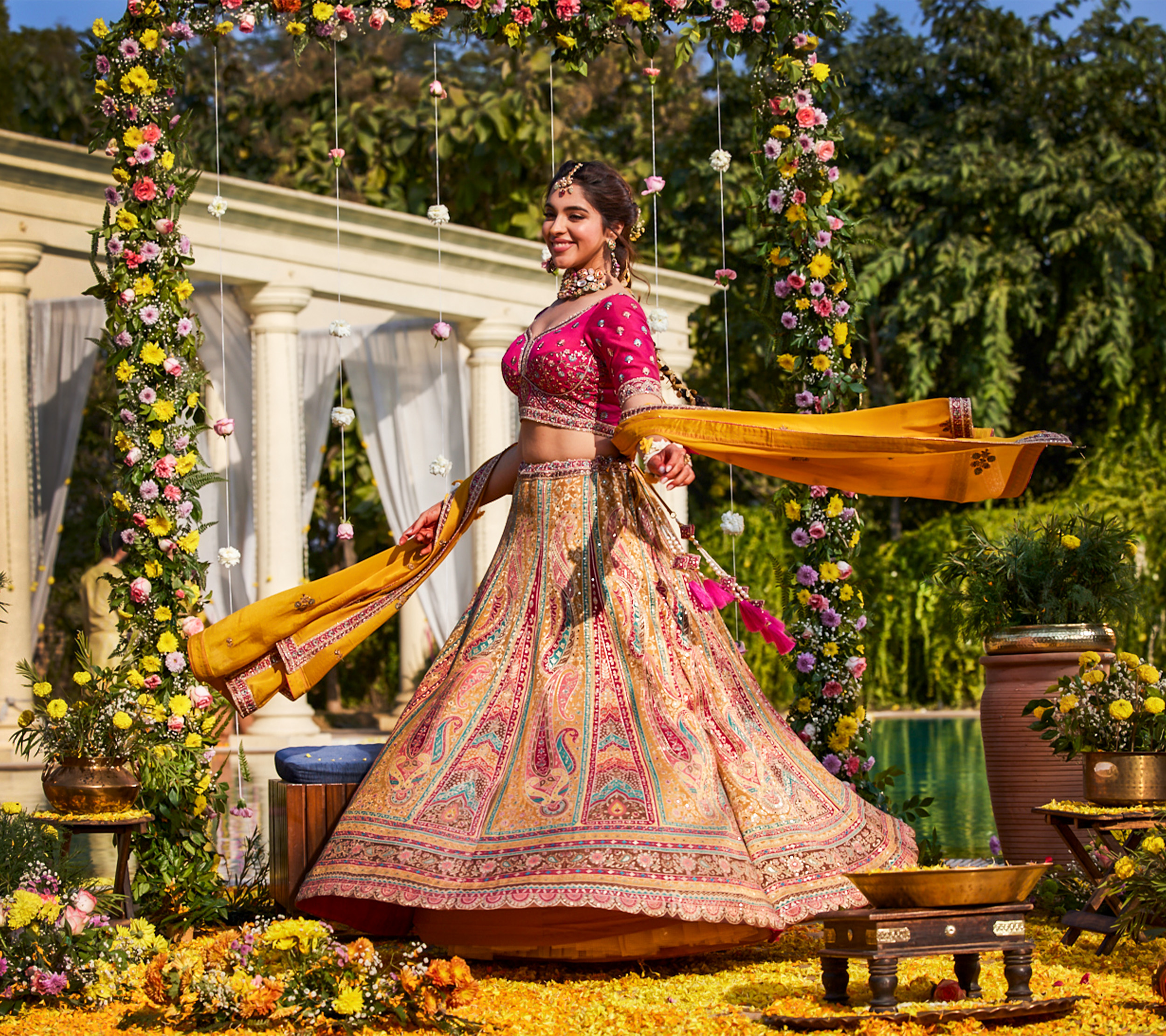 The Ultimate Guide to Choosing Dreamy Indian Decorations for Wedding