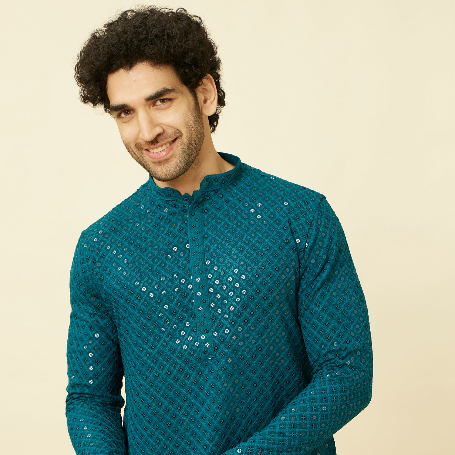 SAGAI men's wear - We call it winter-chic. The smart combination of  knitwear and shirt. | Facebook