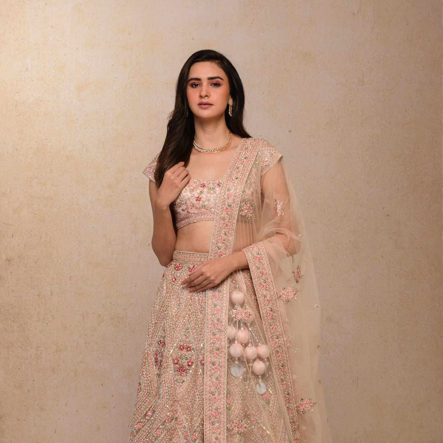 Mohey - Discover new feelings in our summer #gowns, light #lehengas,  #sarees & #suits. #CelebrationWear for #women from the house of Manyavar. |  Facebook