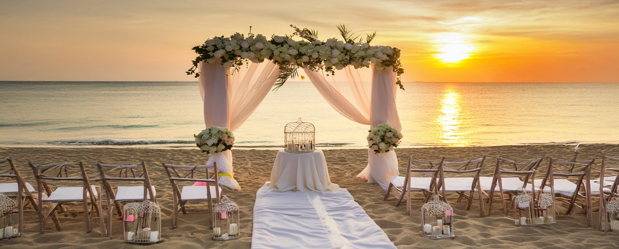 A beautifull wedding destination for wedding in beach